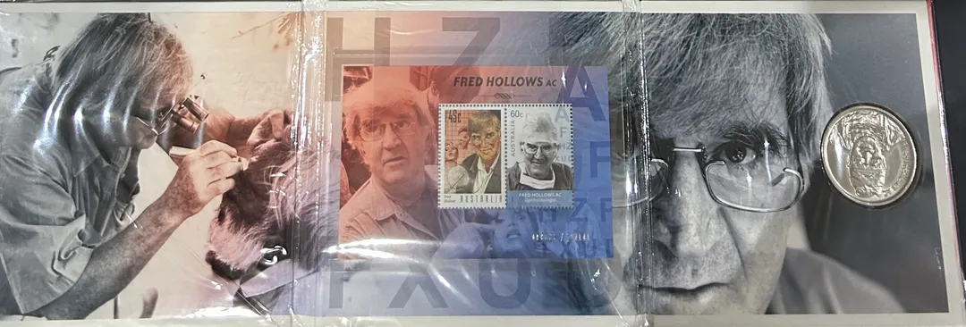 Lot 11 — Fred Hollows Stamp & Coin/Medallion Presentation