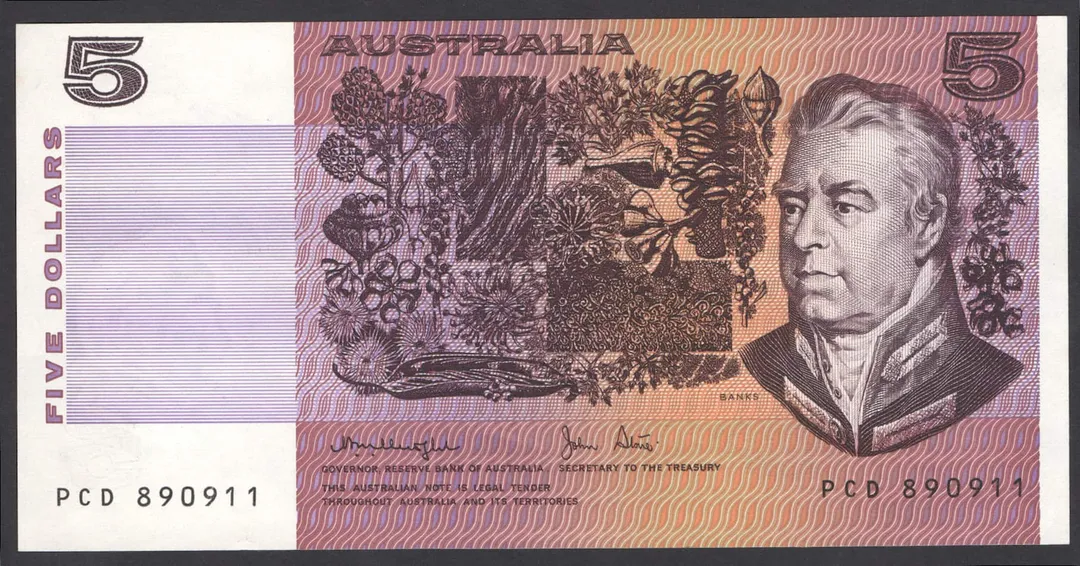 Lot 34 — $5 : Serial # PCD 890911