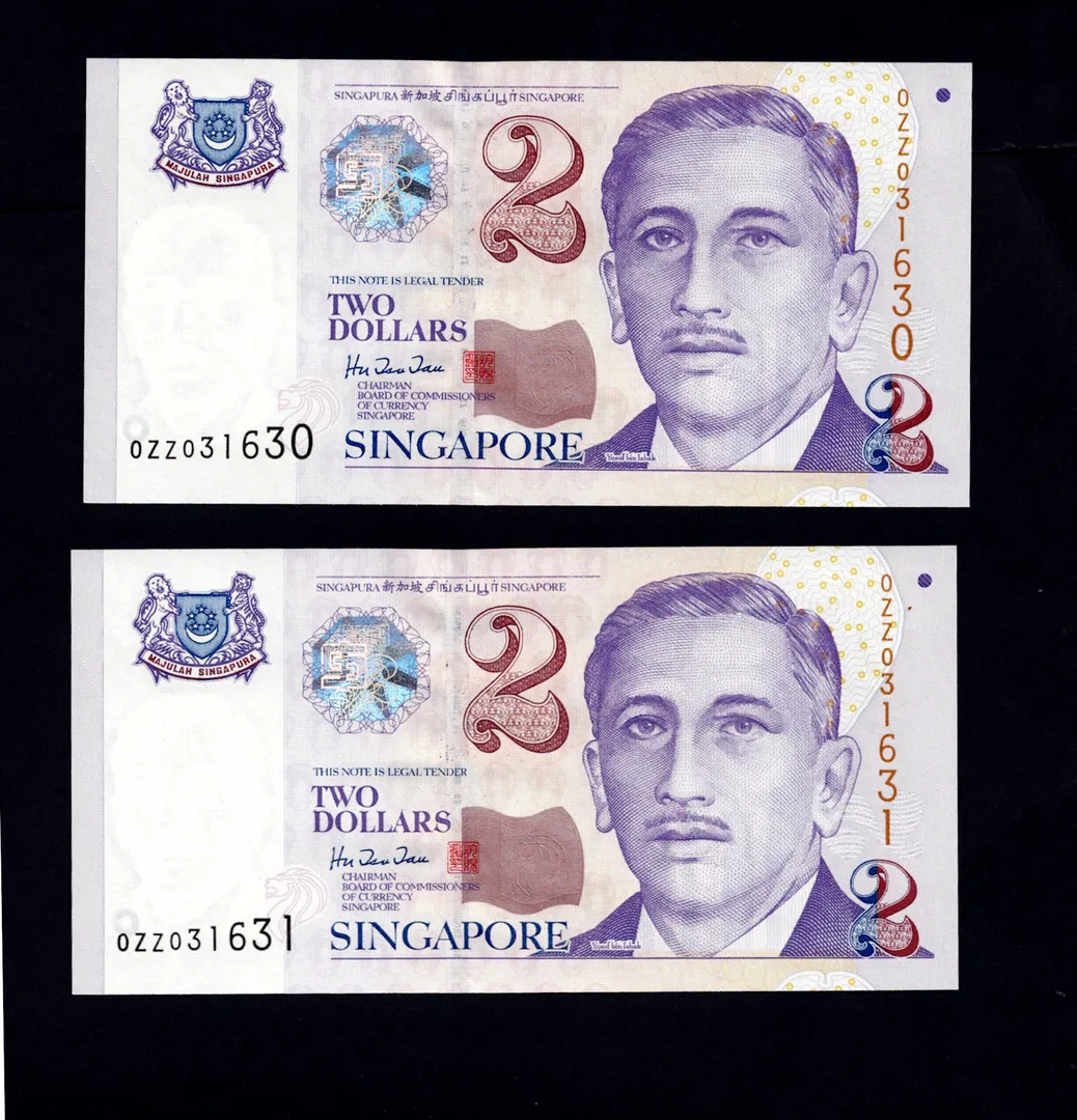 Lot 47 — Singapore Portrait Series $2 Banknotes - Consecutive Pair