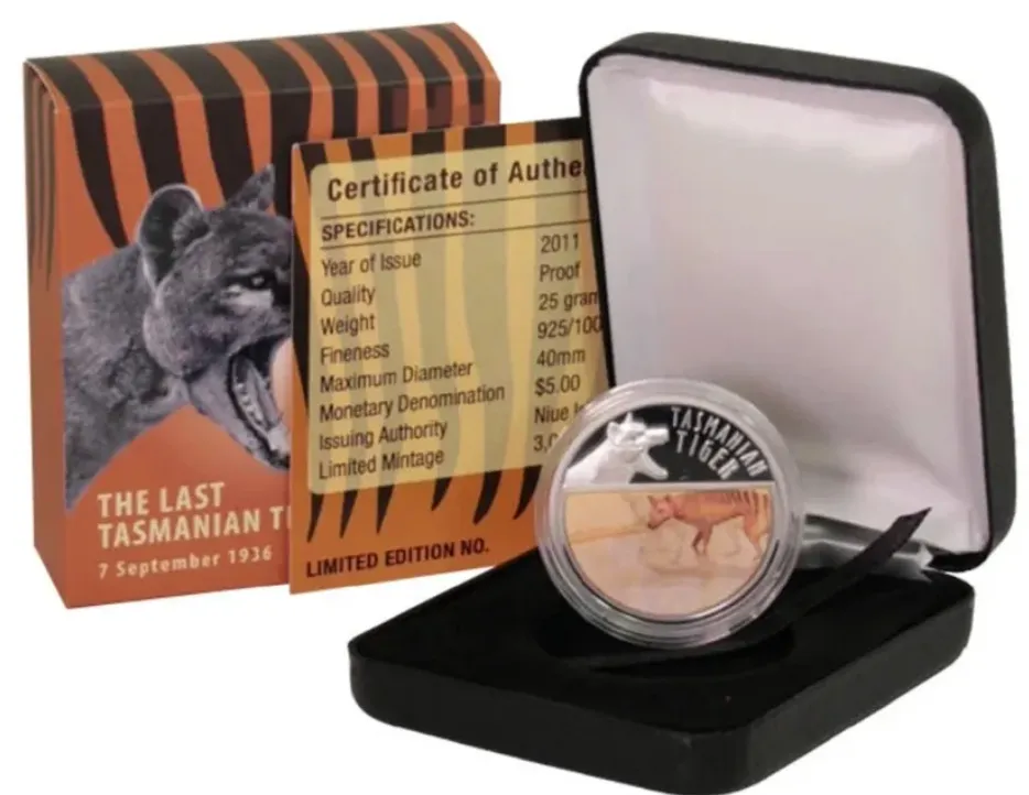 Lot 36 — 2011 Niue $5 "The Last Tasmanian Tiger" (Benjamin) Sterling Silver proof coin