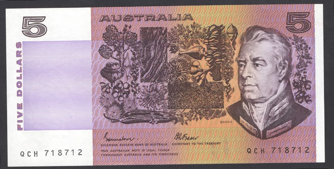 Lot 37 — $5 : Serial # QCH 718712