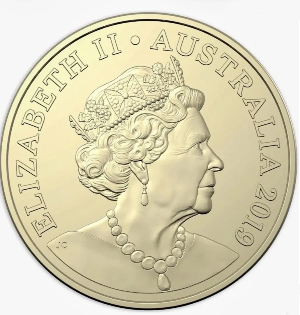 Lot 7 — 2019 $1 JC effigy - low mintage of 2.1m (IRB effigy had 10.7m) (40 lightly circulated coins)