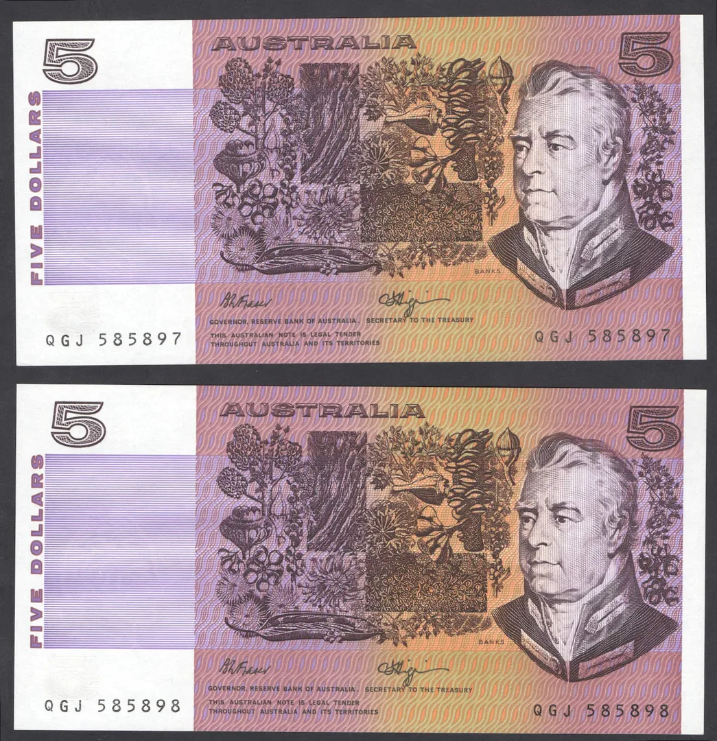 Lot 28 — 1990 $5 Fraser/Higgins PAIR [QGJ] aUnc