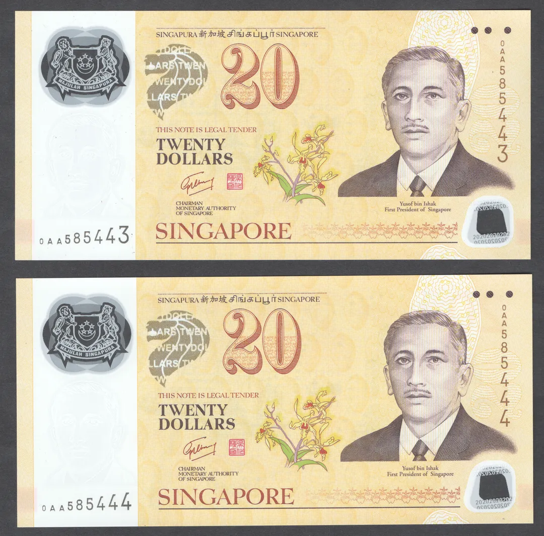 Lot 48 — Singapore Bicentennial $20 Commemorative Banknotes - Consecutive Pair
